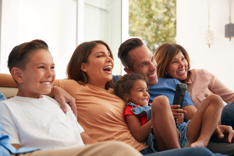 6 Ways to Create Authentic and Engaging Hispanic Advertising Campaigns